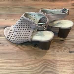 Liz Claiborne, short heels, tan color, size 8 women’s